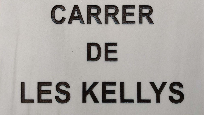 Cartel calle de las kellys