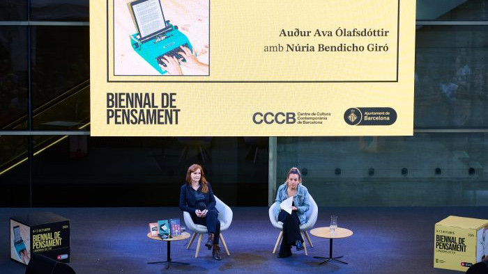 Biennal de Pensament 2024. 5.600 arbres per salvar la llengua. Auður Ava Ólafsdóttir i Núria Bendicho Giró. Foto: Glòria Solsona