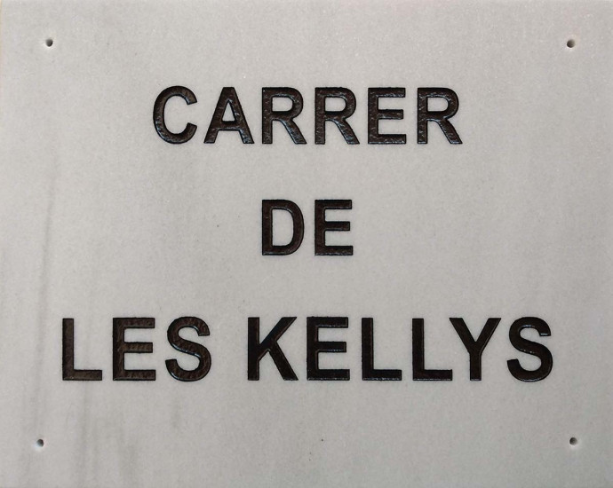 Cartel calle de las kellys